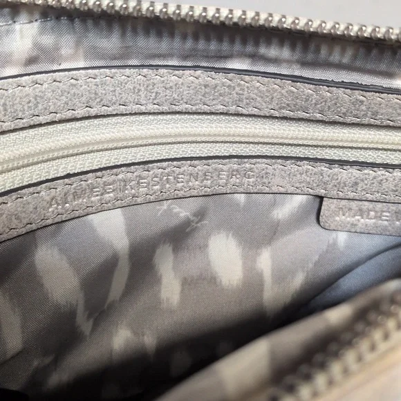 AIMEE KESTENBERG It's A Love Thing Zip Pouch In Stone Silver, NWOT - Picture 5 of 6